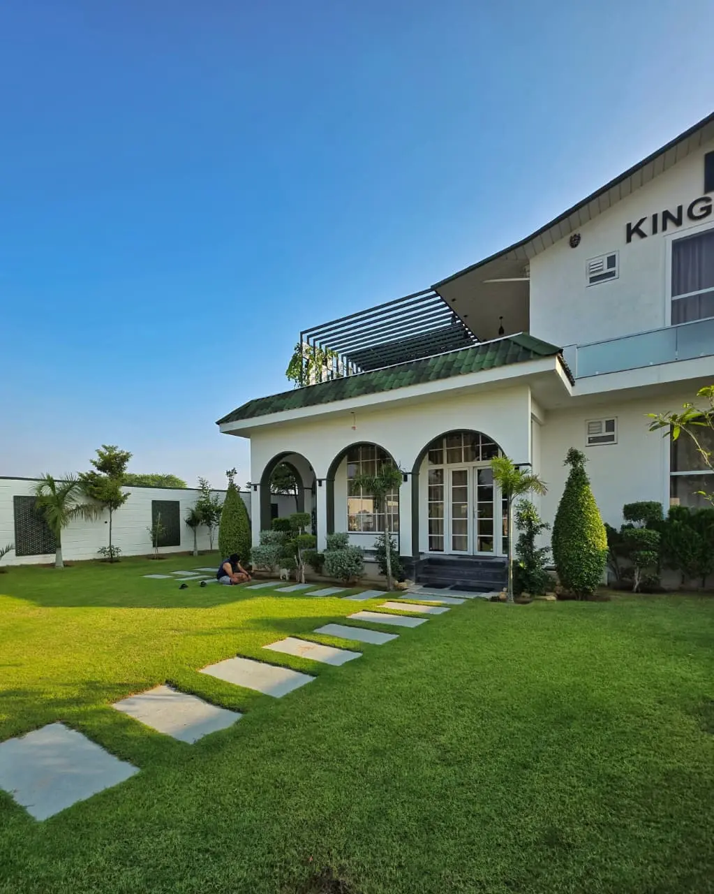 Kings Row Farmhouse